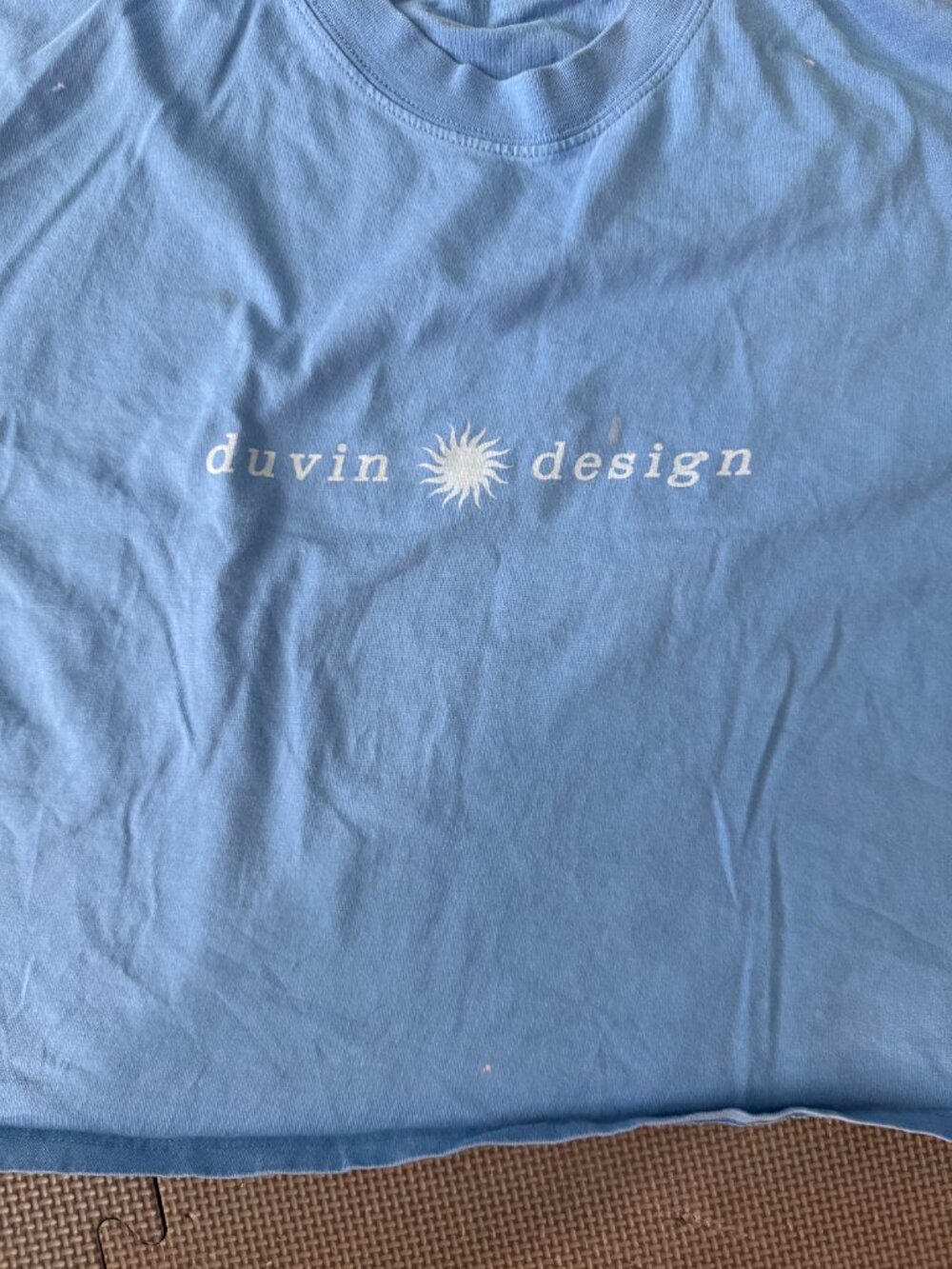Duvin Design Cropped "Damn It's Hot" Tee- M- Blue - Picture 5 of 7